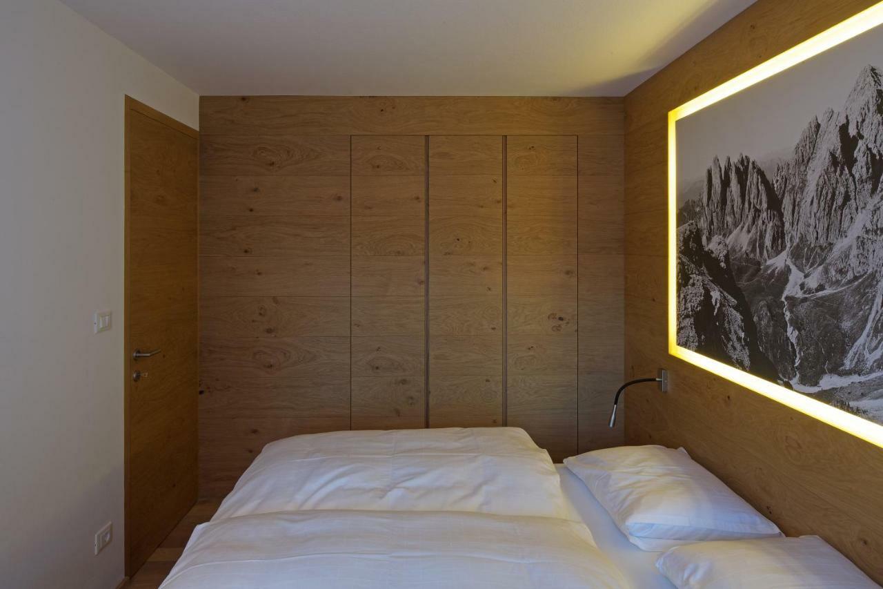 אורטיסיי Apartments Thaler Irina מראה חיצוני תמונה